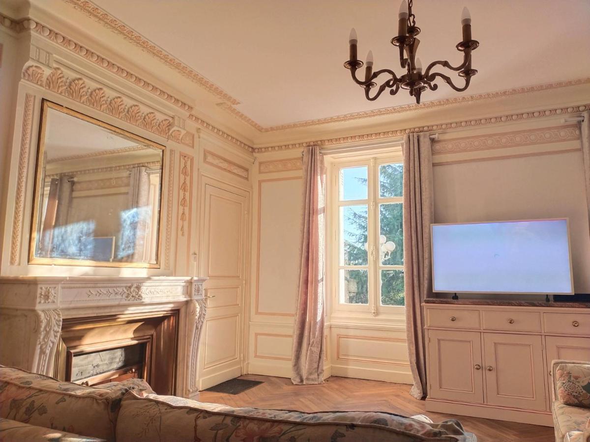 Château Bégot Lansac  Exterior foto