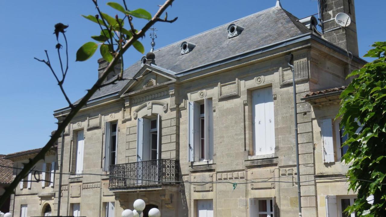 Château Bégot Lansac  Exterior foto